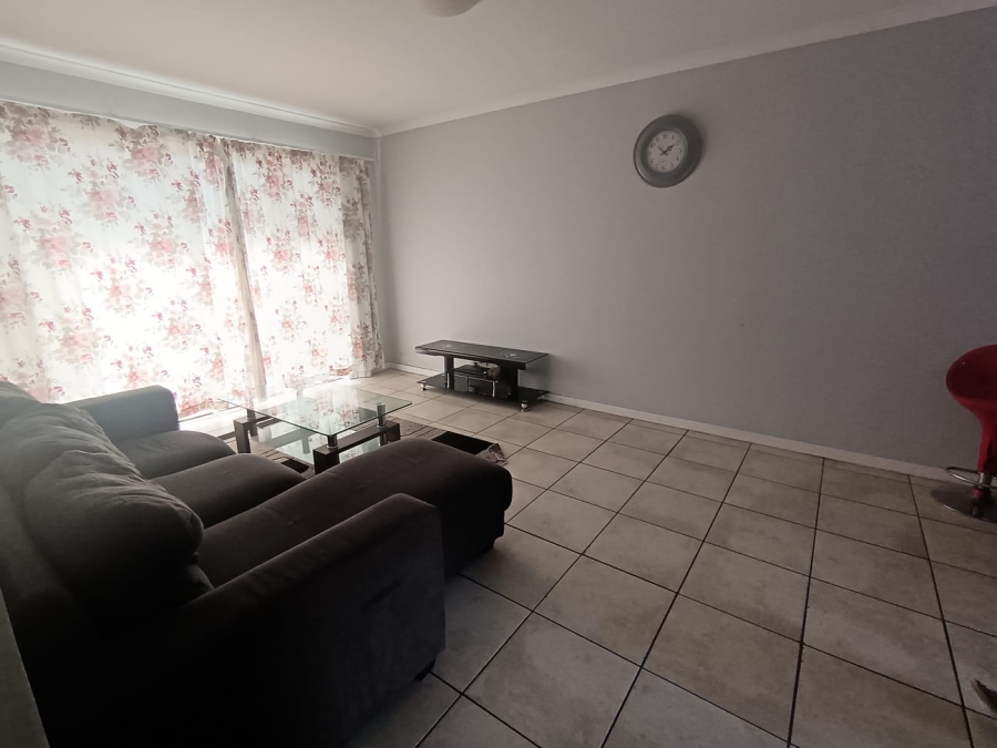 2 Bedroom Property for Sale in Parklands Western Cape